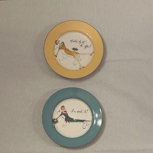 Decorative set of 4 plates.